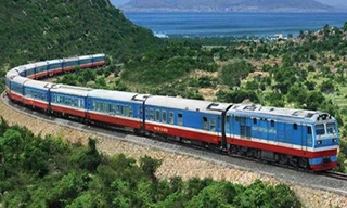 Khách đổi, trả vé tàu Tết Nguyên đán sẽ bị thu phí tới 30%