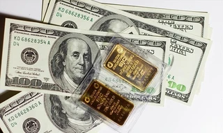 Giá vàng, USD chạm ngưỡng rất cao