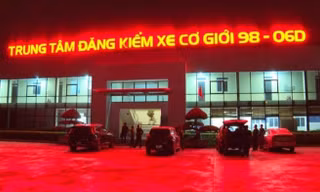 Tạm đình chỉ một trung tâm đăng kiểm ở Bắc Giang