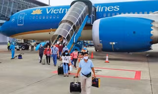 Giá vé máy bay Tết ‘nóng’ từng ngày
