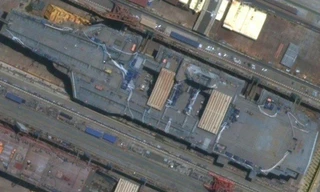 Hình ảnh vệ tinh cho thấy hàng không mẫu hạm thứ ba đang được xây dựng của Trung Quốc, tàu Type 003.