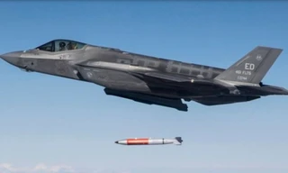 hình ảnh F-35 thả bom hạt nhân B61-12