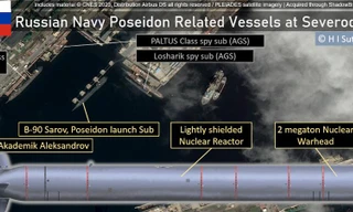 Tàu ngầm Sarov (được cho là dùng để thử nghiệm ngư lôi Poseidon) và tàu hỗ trợ đặc biệt Akademik Aleksandrov được trông thấy ở cảng Severodvinsk ngày 11/6