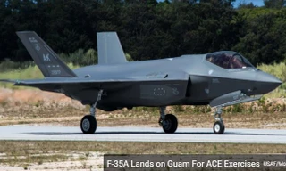 Tiêm kích F-35A của Mỹ hạ cánh xuống một đường băng dã chiến trên đảo Guam