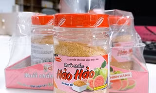 Có thể bạn chưa biết: 3 cách dùng muối chấm Hảo Hảo đúng điệu