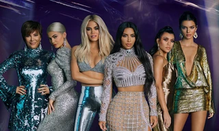 Kendall Jenner và bạn bè “diễu hành” xe mừng sinh nhật Kourtney Kardashian