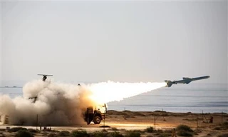 Brazil khai hỏa tên lửa trong cuộc tập trận cực lớn