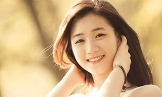 Những áp lực vô hình của hot girl Việt