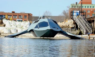 Cận cảnh 'quái vật biến hình' mang tên GHOST