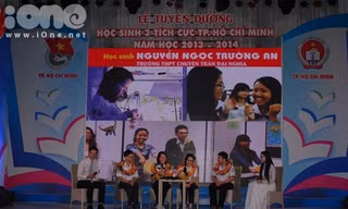 Teen girl 18 tuổi siêu tiếng Anh, thạo 6 loại nhạc cụ