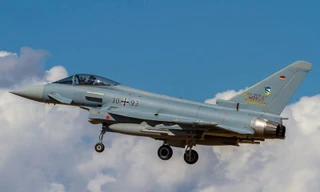 Ngôi vô địch World Cup của tuyển Đức lên... chiến đấu cơ