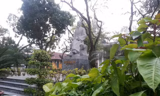 Đầu năm ghé ngôi trường cổ nhất Hà thành