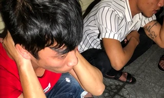 ‘Quả đấm thép’ phát hiện 14 thanh niên phê ma túy trong taxi