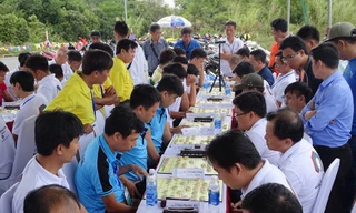 Kỳ thủ hội ngộ tranh tài trên đỉnh Bàn Cờ