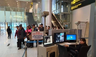 Đà Nẵng cách ly thêm 11 người bị sốt, có 4 người Việt Nam