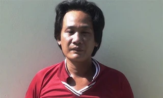 Vợ bỏ nhà đi, chồng ‘làm bậy’ với 2 con gái nhỏ