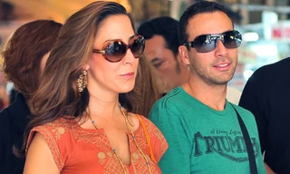 Howie của Backstreet Boys đi chợ VN