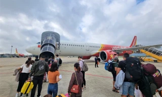 Lãnh đạo Cục Du lịch nói gì việc giá vé máy bay cao? 