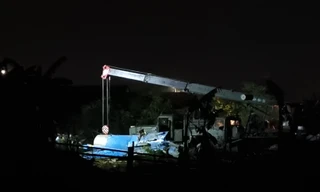 Xuyên đêm bám hiện trường xử lý xác máy bay Su-22 rơi