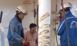 Vụ nổ khí ga trong nhà máy đóng tàu Dung Quất: 3 người nguy kịch