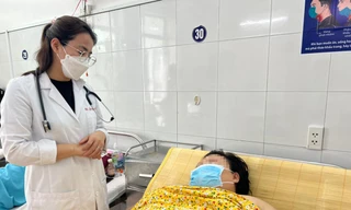 Đà Nẵng: Sản phụ 140kg vượt cạn thành công sau nhiều năm mong có con