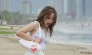 Biển Đà Nẵng đông khách du lịch trước giờ bão đổ bộ