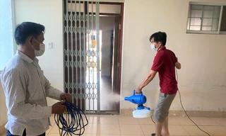 Đà Nẵng: Phun hóa chất đuổi kiến ba khoang cho hàng loạt chung cư