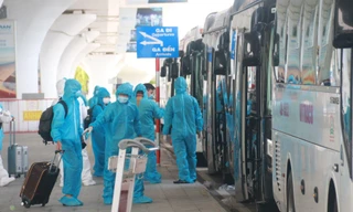 Về Đà Nẵng bằng máy bay, người tiêm đủ liều vắc xin cách ly ở nhà 14 ngày