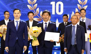 Hai sản phẩm của EVNCPC giật giải 'Sản phẩm công nghệ số Make in Việt Nam 2022'