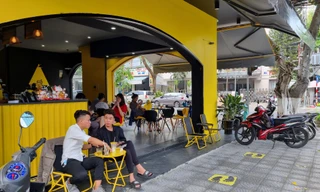 Hàng quán Đà Nẵng trong ngày đầu tiên gỡ lệnh cấm 
