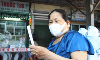 Xét nghiệm cả chợ vì nhân viên Chi cục thuế ở đối diện mắc COVID-19