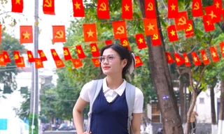 Trường học Đà Nẵng rực sắc cờ chào mừng kỷ niệm Ngày Thống nhất đất nước