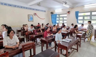 Đà Nẵng: Thêm thí sinh mang điện thoại vào phòng thi