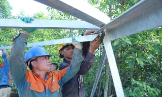 Công nhân chật vật trên công trường 500 kV Lào Cai – Vĩnh Yên vì thời tiết khắc nghiệt