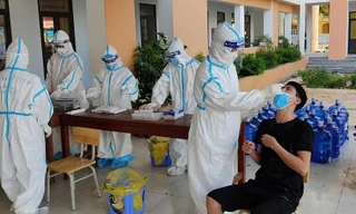 Bên trong bệnh viện dã chiến đóng tại trung tâm điều dưỡng dưỡng thương binh Bắc Giang