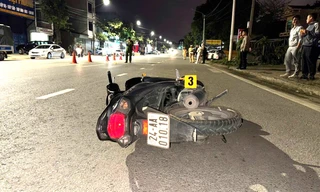 Học sinh 'thông chốt' tông trúng cảnh sát làm nhiệm vụ