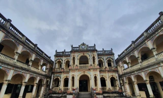 Bên trong dinh thự hơn 100 năm tuổi của vua Mèo trên cao nguyên Bắc Hà