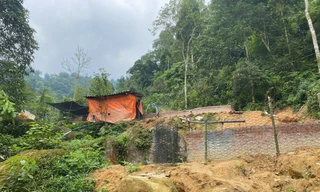 Kịp thời sơ tán 77 người dân trước sạt lở đất ở Lào Cai