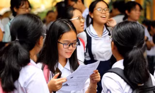 Chương trình lớp 10 mới với hơn 100 tổ hợp môn: Giáo viên, hiệu trưởng lo… vỡ trận