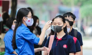 Hiệu trưởng Hà Nội đề xuất cho học sinh đến trường từ tháng 8: Nhiều ý kiến trái chiều