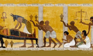 Vì sao tu sĩ thực hiện ướp xác lại đeo mặt nạ?