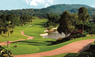 The Mines Resort & Golf Club là sân golf tay vợt vô địch thế giới Tiger Woods từng đăng quang. 