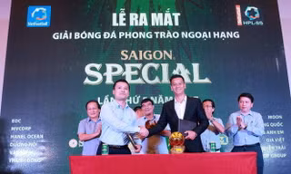 Dàn sao đội tuyển đổ bộ giải bóng đá 'phủi'