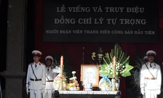 Quang cảnh buổi lễ viếng, lêng, lê truy điệu đồng chí Lý Tự Trọng.