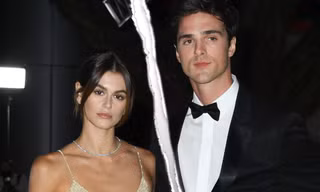 Con gái 20 tuổi của 'huyền thoại’ mẫu Cindy Crawford chia tay bạn trai tài tử