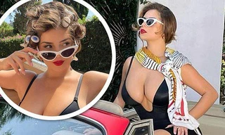 Mẫu nội y nóng bỏng hàng đầu ở Anh tung ảnh gợi cảm 'đốt mắt' fan