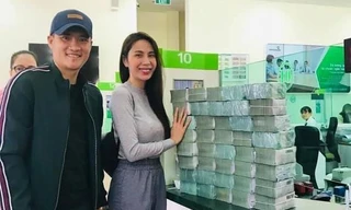 Hình ảnh Thuỷ Tiên nhận sao kê từ ngân hàng. 