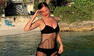 Hoa hậu Hoàn vũ Đan Mạch Helena Christensen trẻ đẹp, nóng bỏng ở tuổi 53