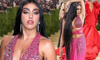 Con gái Madonna gây sốc khi giơ tay khoe 'violong' vùng nách kém duyên trên thảm đỏ