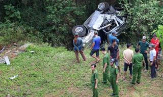 Thu hồi thông tin tài xế đột quỵ khiến xe con rơi xuống vực
